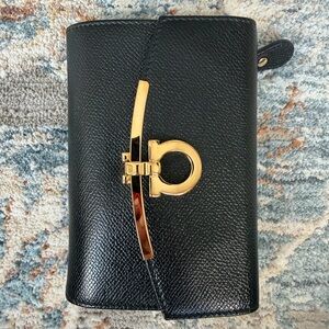 Salvatore Ferragamo wallet in amazing condition